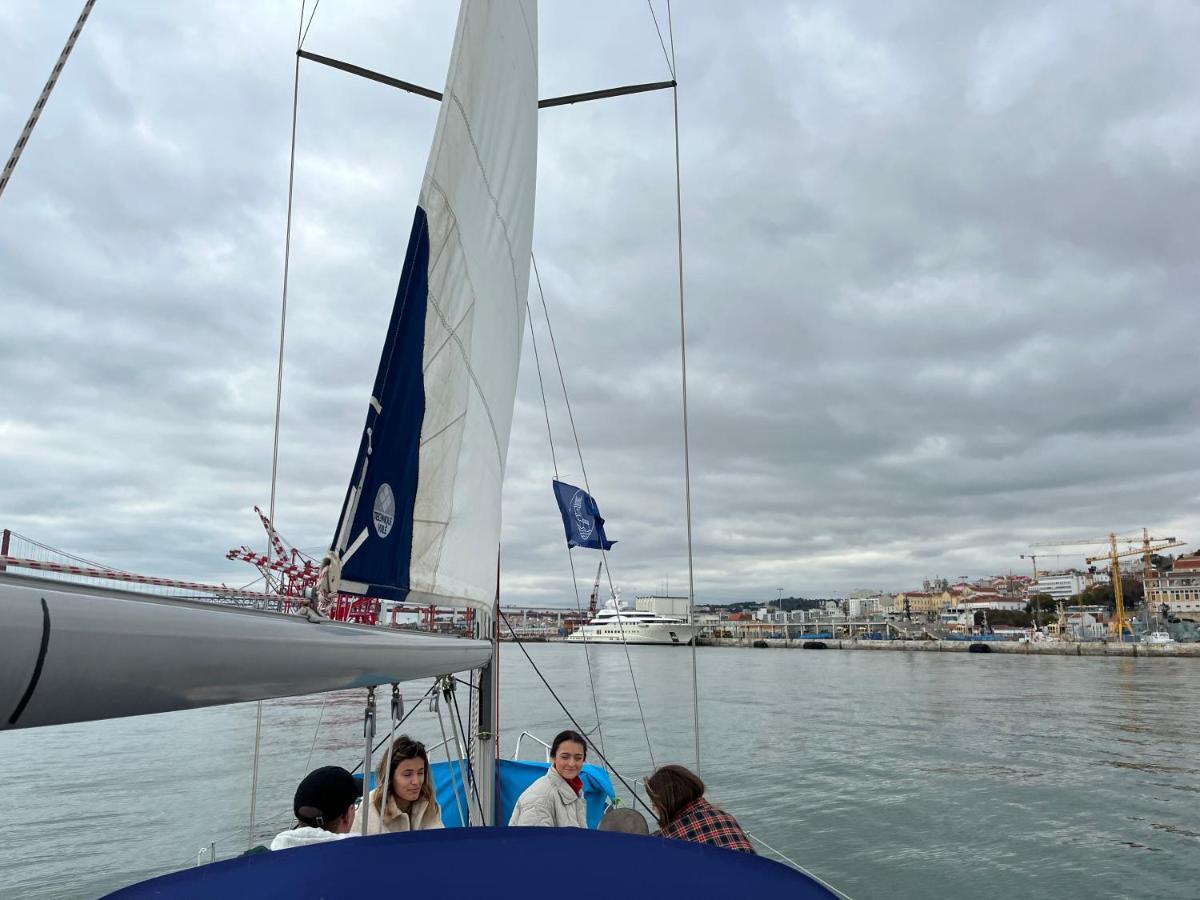 Stay In A Boat - Lisboa Exteriér fotografie
