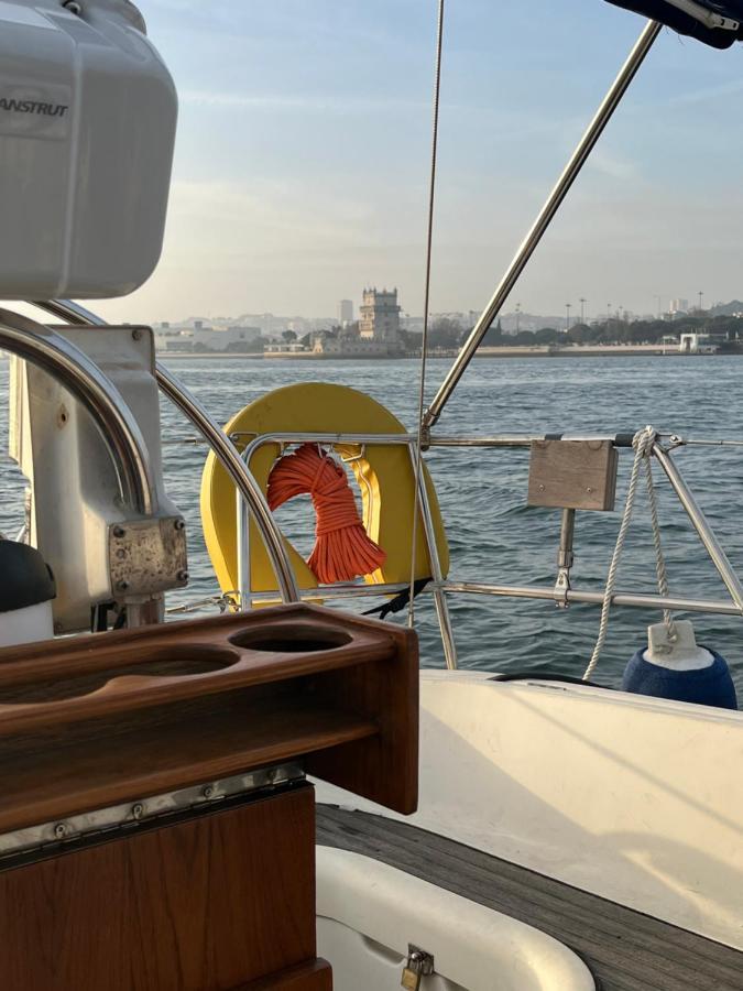Stay In A Boat - Lisboa Exteriér fotografie