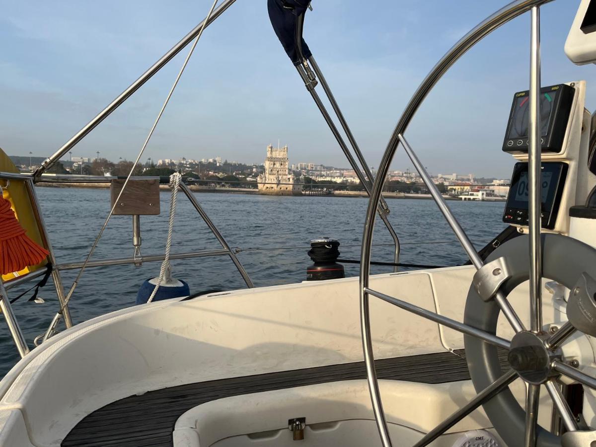 Stay In A Boat - Lisboa Exteriér fotografie
